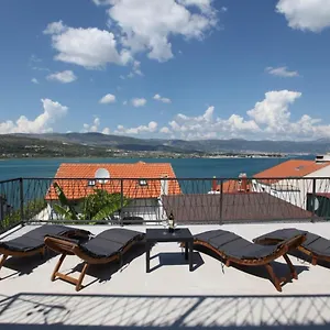 https://apartments-lucic-trogir.splithotels.org