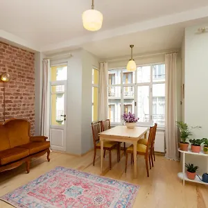  Apartment Lemon Turkey